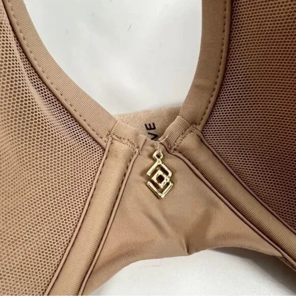 24/7® Classic Uplift Plunge Bra, SZ 34C, EUC - Picture 3 of 6